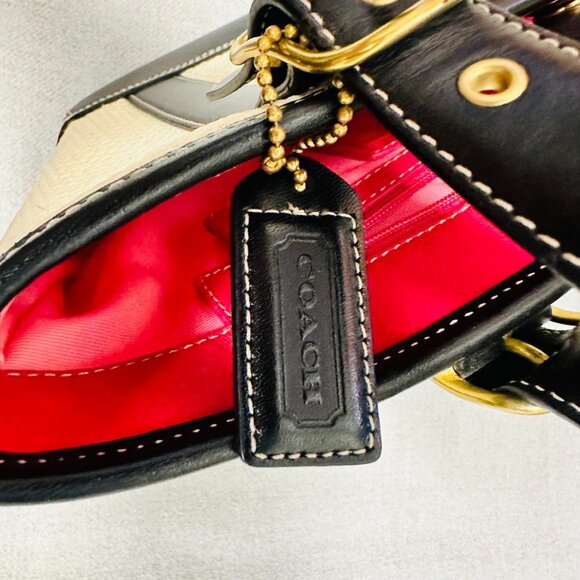 Coach Black Beige Bucket Shoulder Bag - Picture 4 of 9